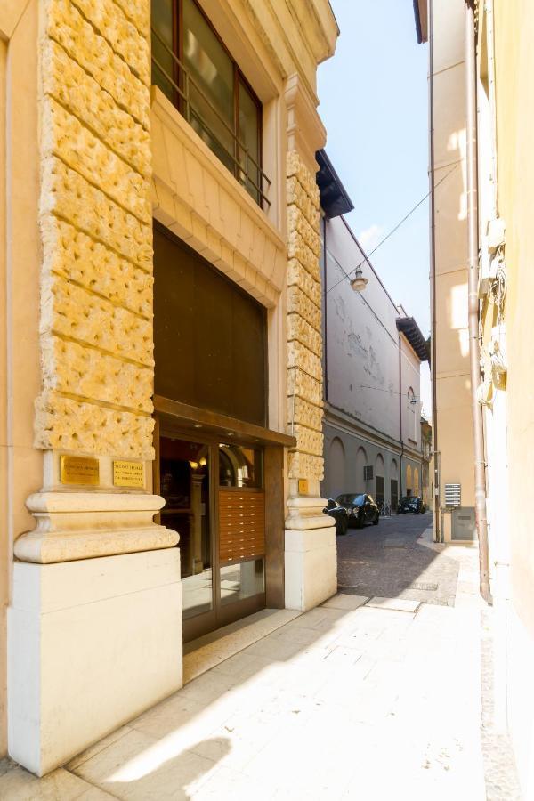 Casa Mazzini Hotel Verona Exterior photo